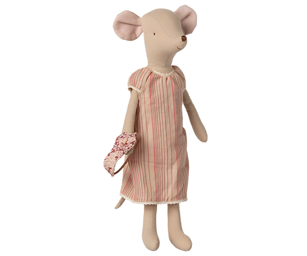 Ratoncita Medium con camisón