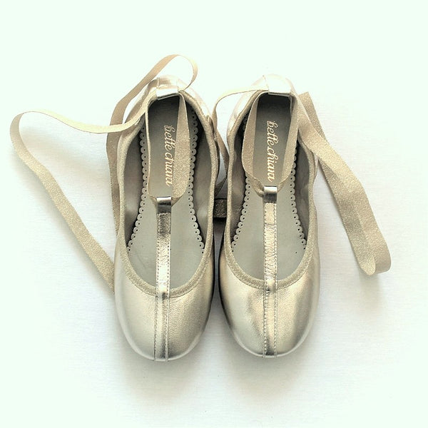 Bailarina isadora cintas  - napa metalizada plata - Miss Coppelia